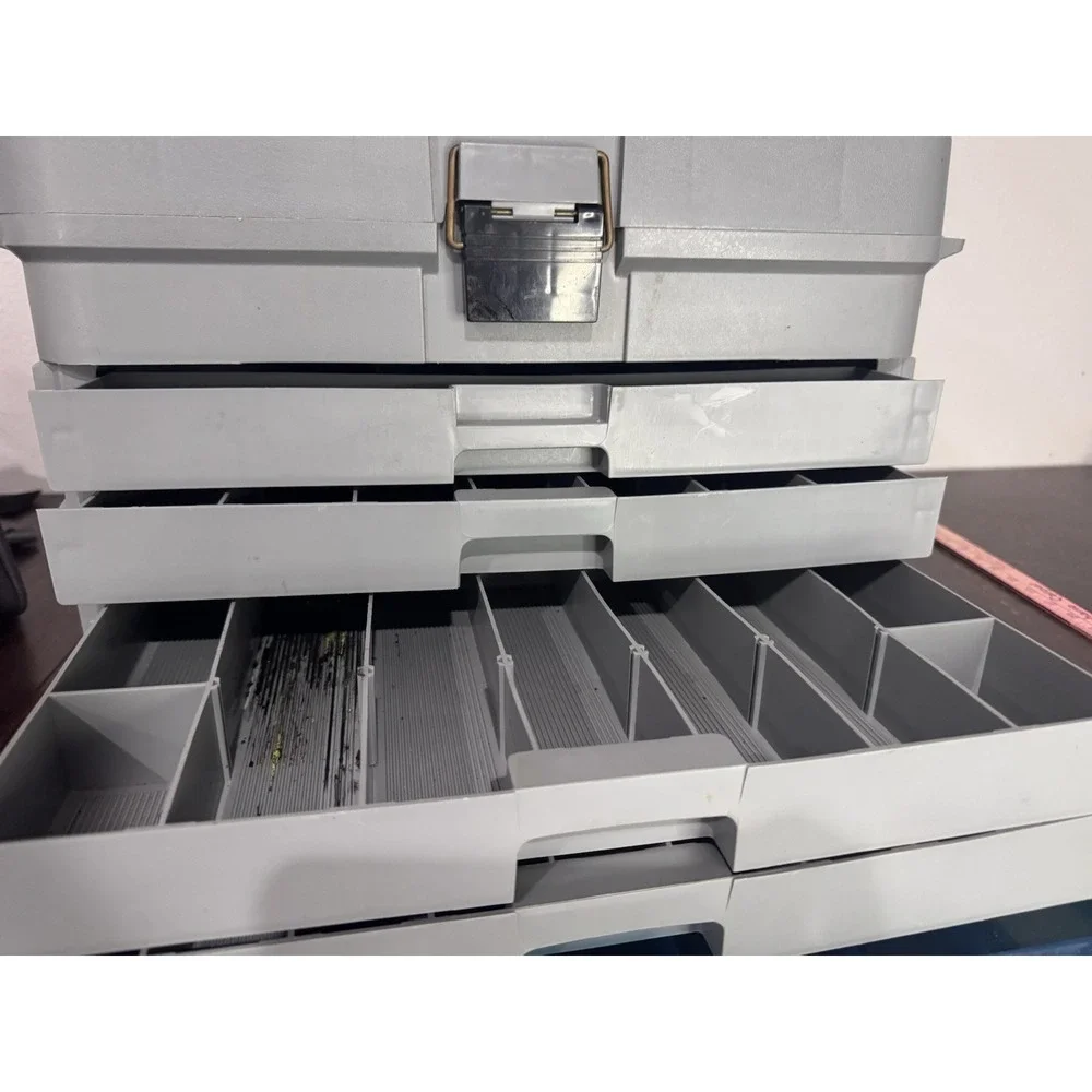 Plano Extra Large 4 Drawer Fishing Tackle Box. Deep Top Tray. Gray Organizer